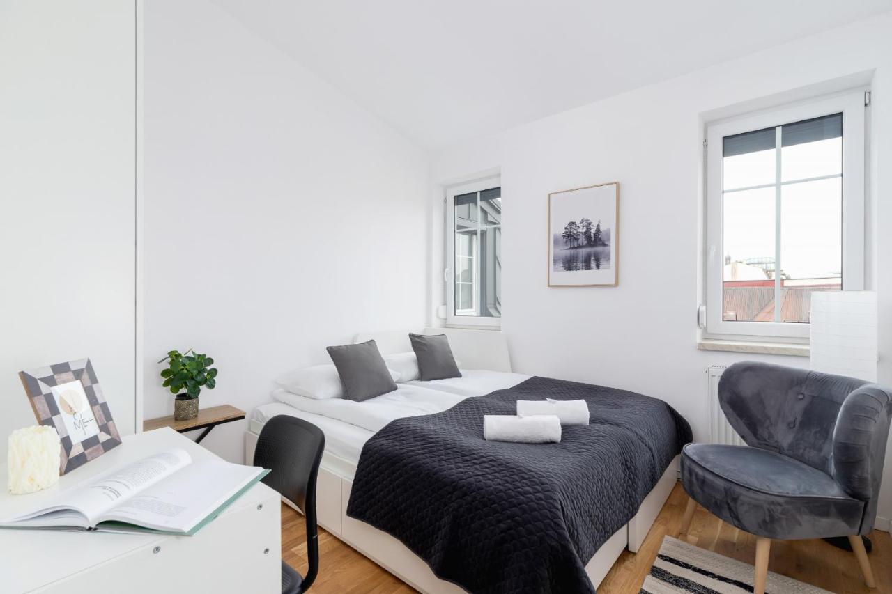 Radziwillowska Apartment Cracow Planty By Noclegi Renters Kraków Eksteriør billede